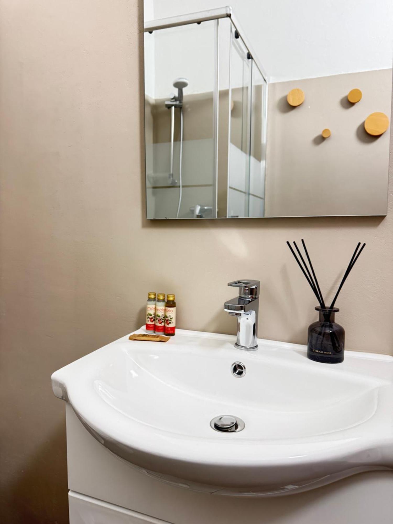 Cattaleya Rooms Firenze Esterno foto
